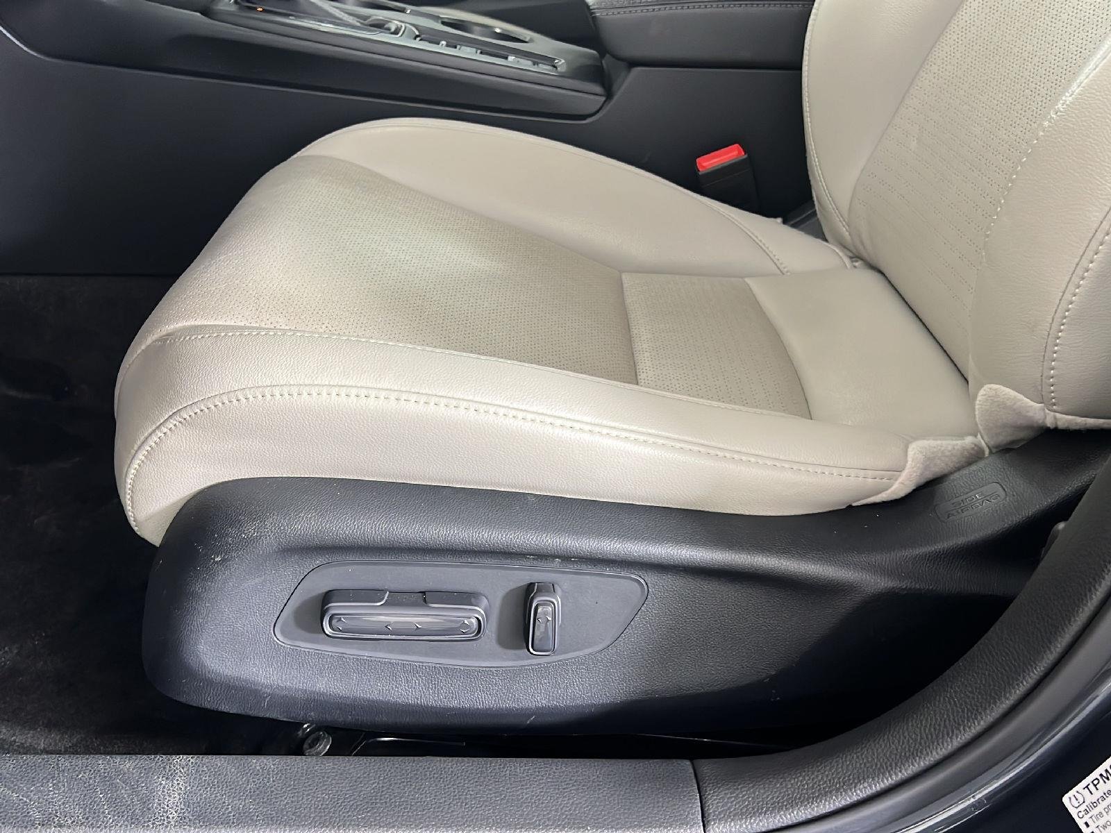 Used 2023 Meteorite Gray Metallic Honda Sport Touring image 15