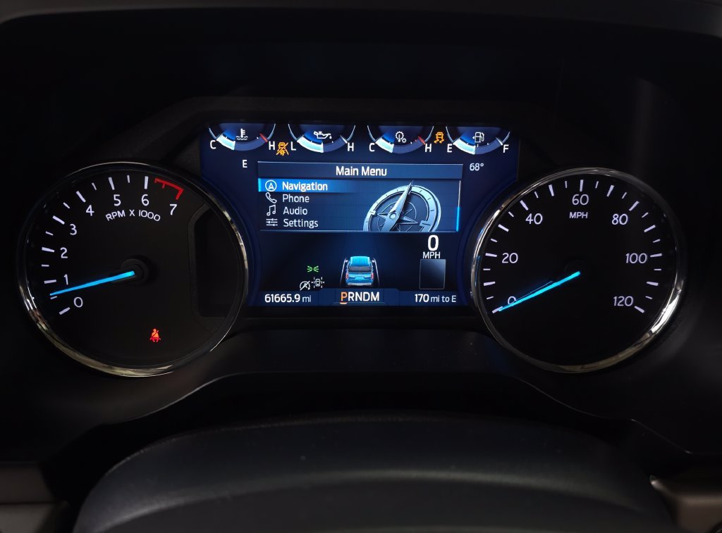 Used 2022 White Ford XLT image 22