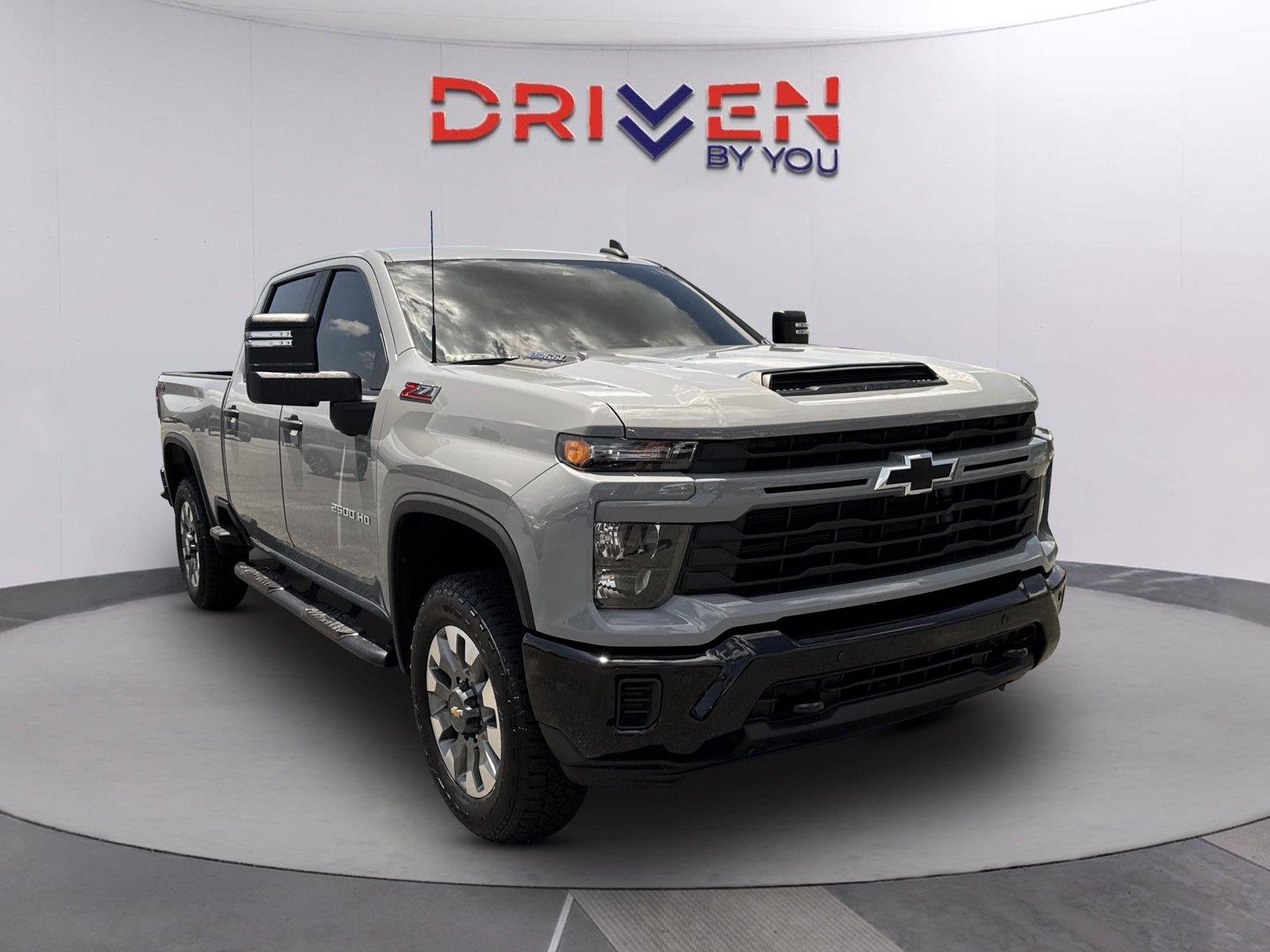Used 2025 Slate Gray Metallic Chevrolet Custom image 2