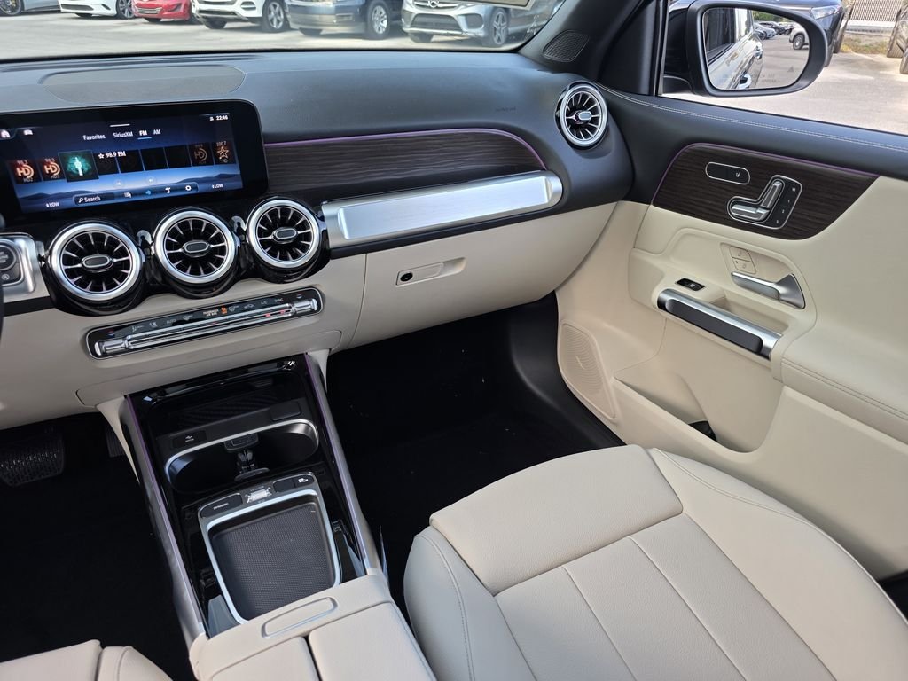 New 2026 Night Black Mercedes-Benz GLB 250 image 11