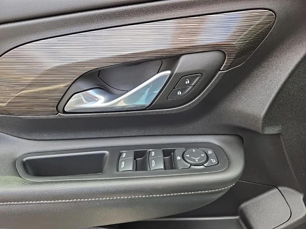 2023 GMC Terrain SLE - Photo 21