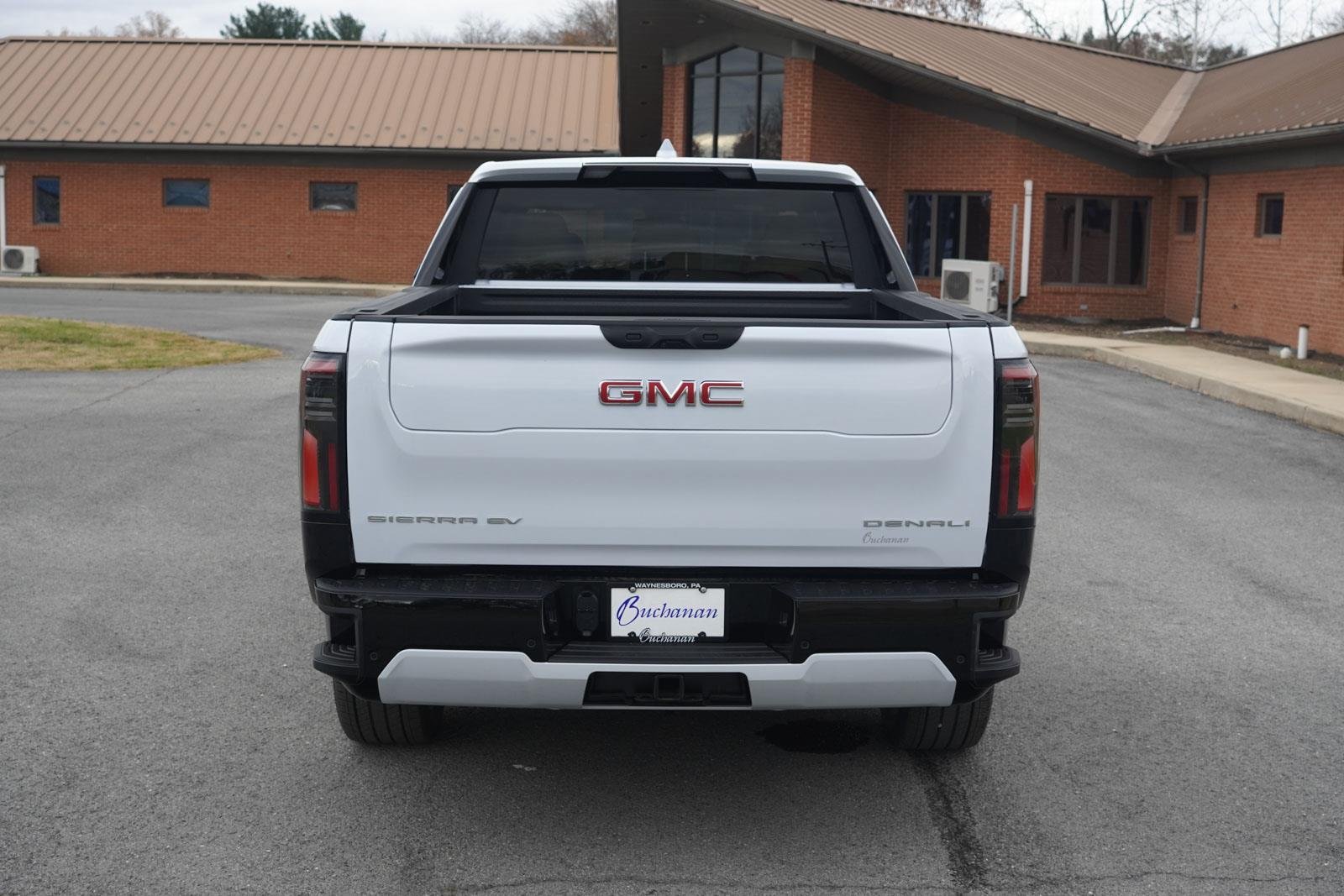 New 2026 Glacier White Tricoat GMC Denali Standard Range image 4