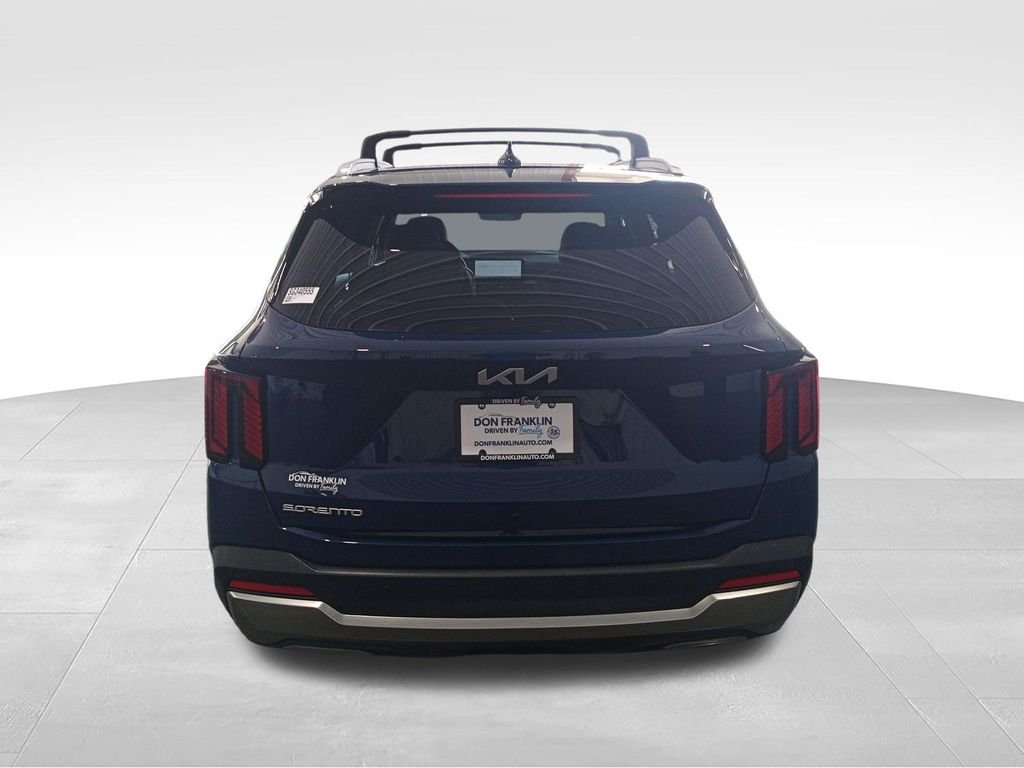 Used 2025 Black Kia SX image 5