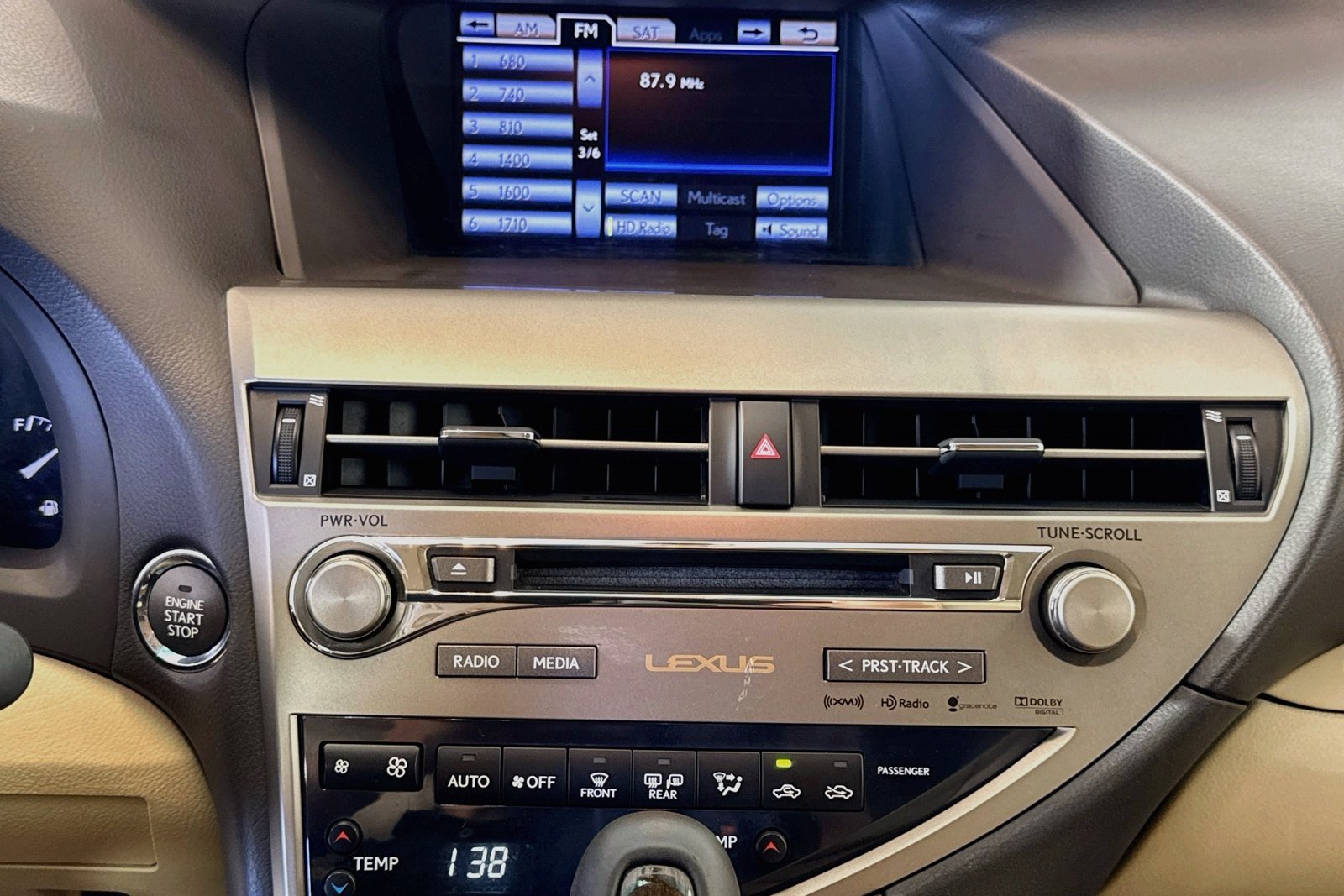 Used 2013 Starfire Pearl Lexus  image 14