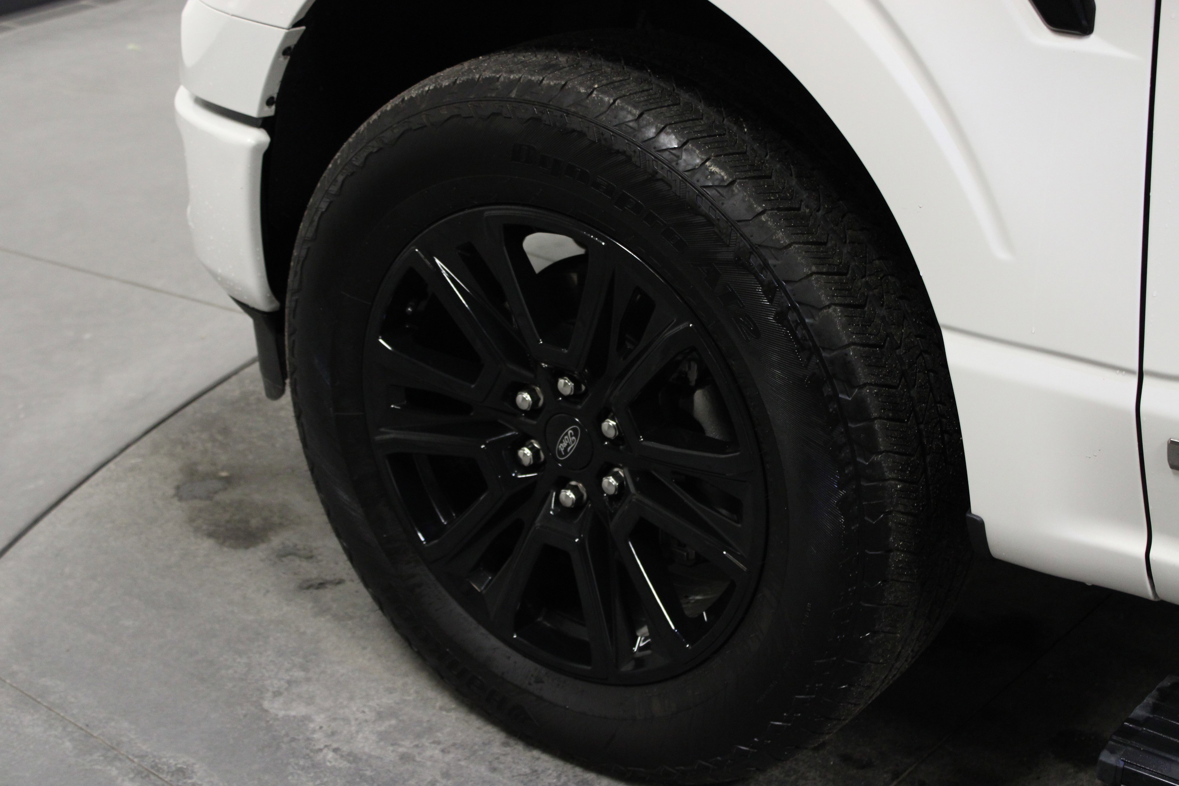 Used 2024 Star White Metallic Tri-Coat Ford Platinum image 10