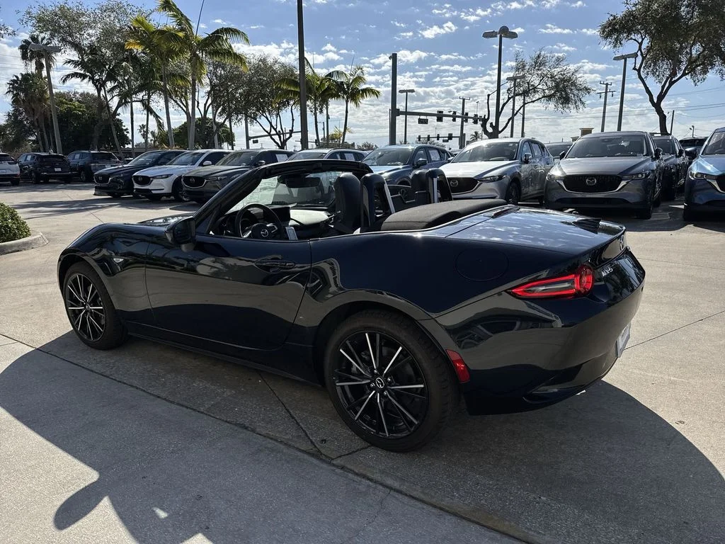 2025 Mazda MX-5 Miata Grand Touring - Photo 12