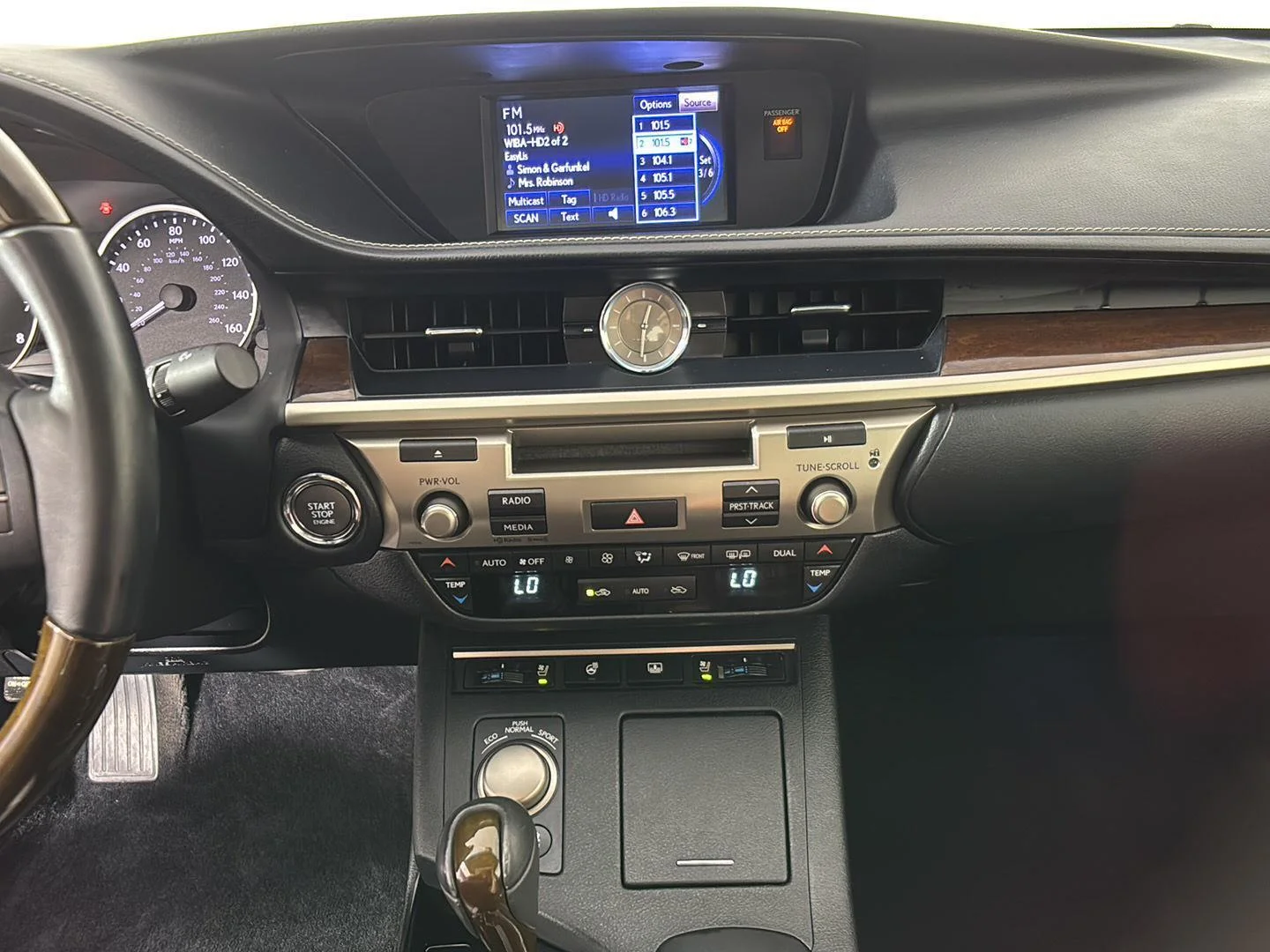 Used 2013 Matador Red Mica Lexus  image 33