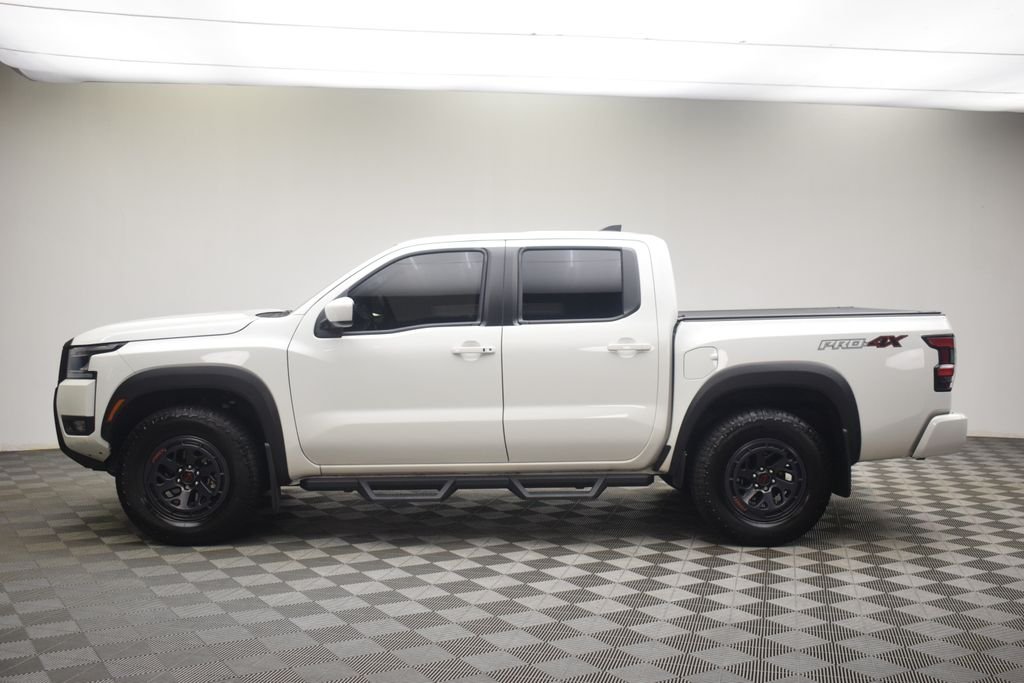 Used 2025 White Nissan PRO-4X image 9