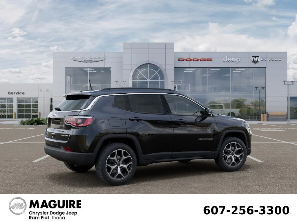 New 2026 Diamond Black Crystal Pearl-Coat Exterior Paint Jeep Limited image 4