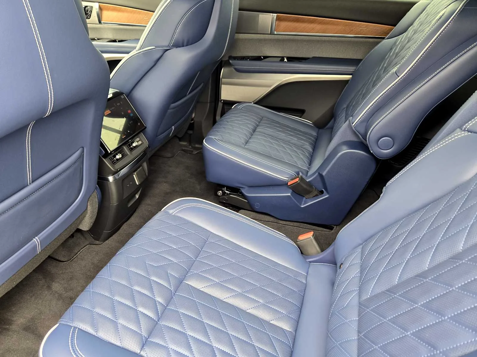 2026 Cadillac VISTIQ Premium Luxury - Photo 18