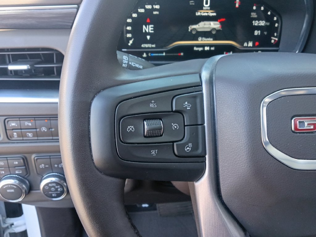 Used 2024 White GMC SLT image 34