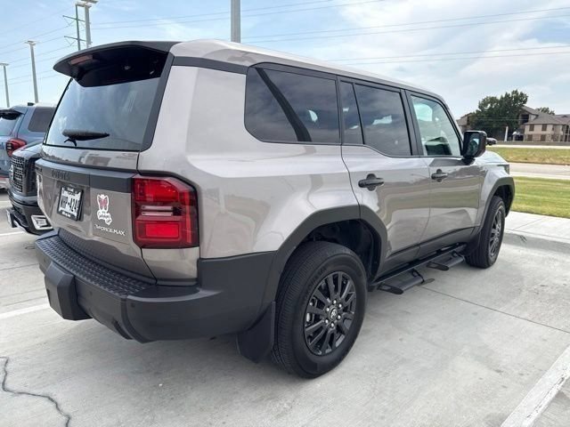 Used 2024  Toyota 1958 image 5