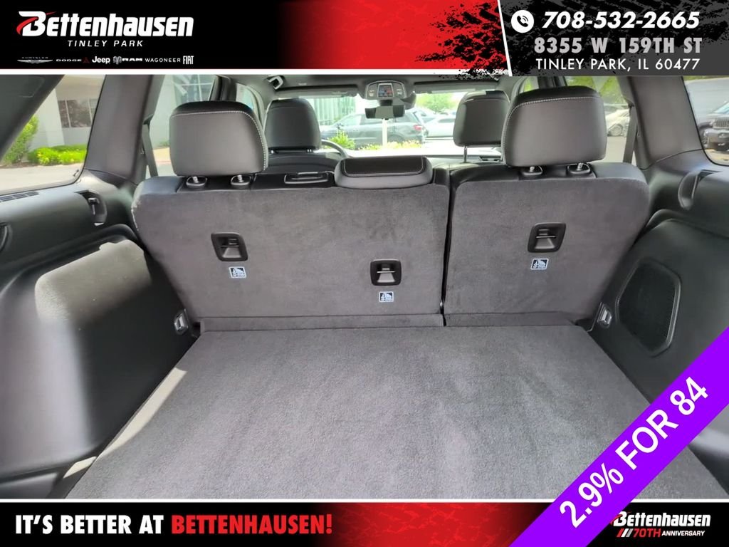 New 2026 Baltic Gray Metallic Clear-Coat Exterior Paint Jeep Limited Reserve image 9