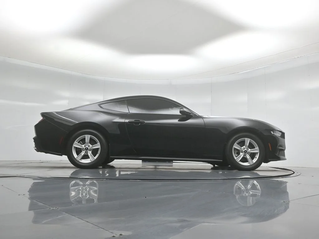 Used 2024 Black Ford EcoBoost image 39
