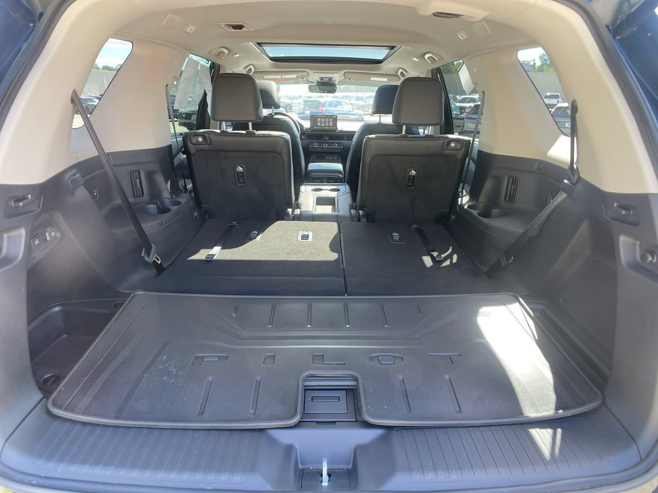2025 Honda Pilot Elite - Photo 59