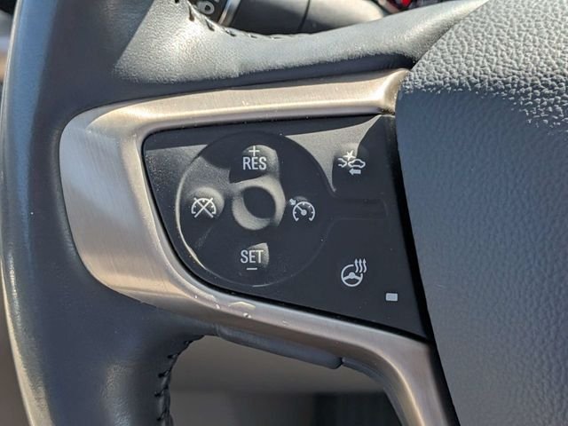 Used 2021 White GMC Denali image 26