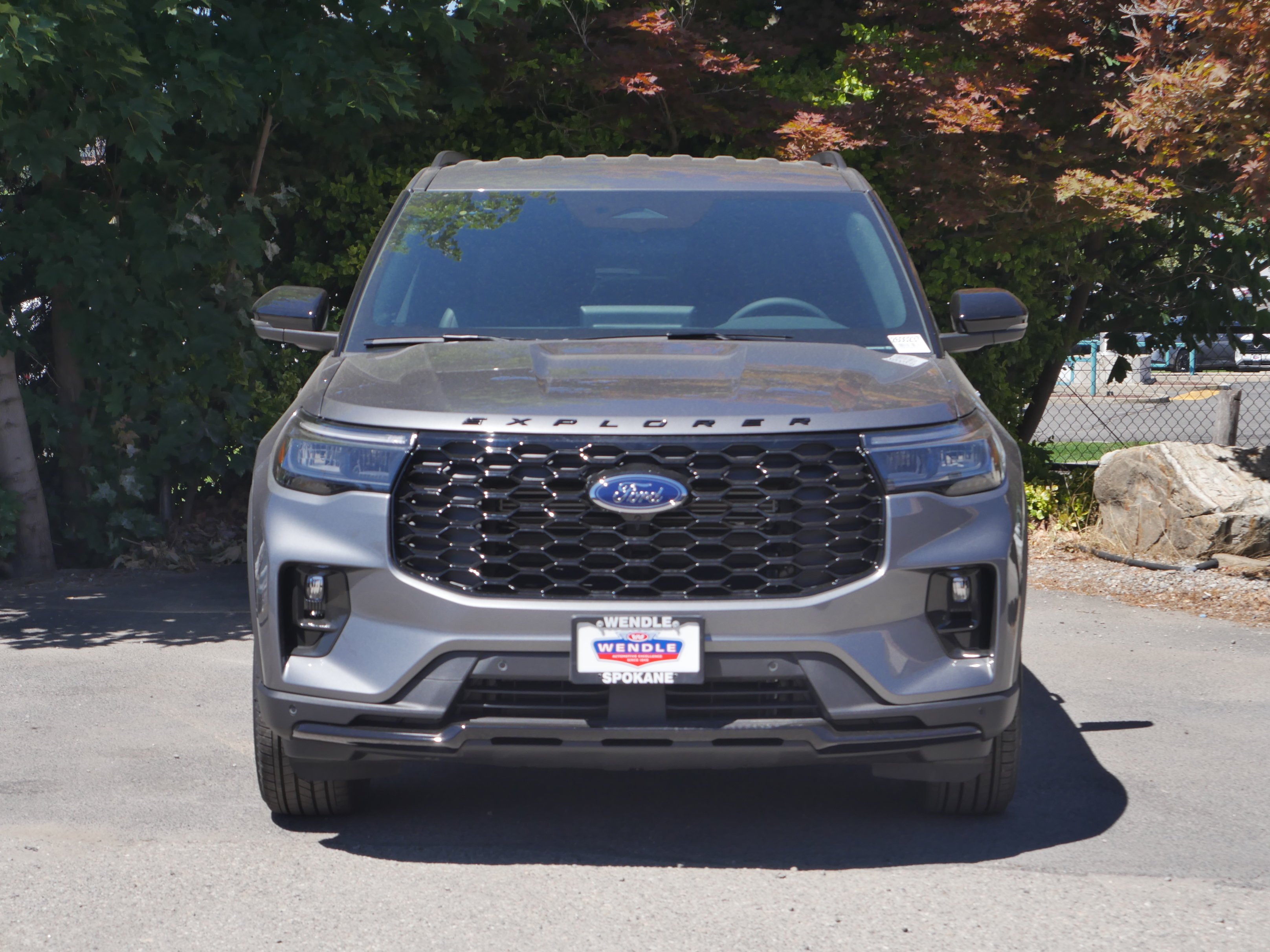 New 2026 Carbonized Gray Metallic Ford ST-Line image 36