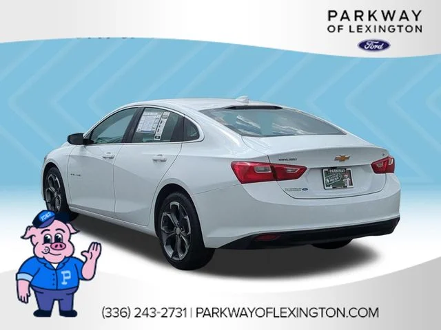 Used 2023 White Chevrolet LT image 3