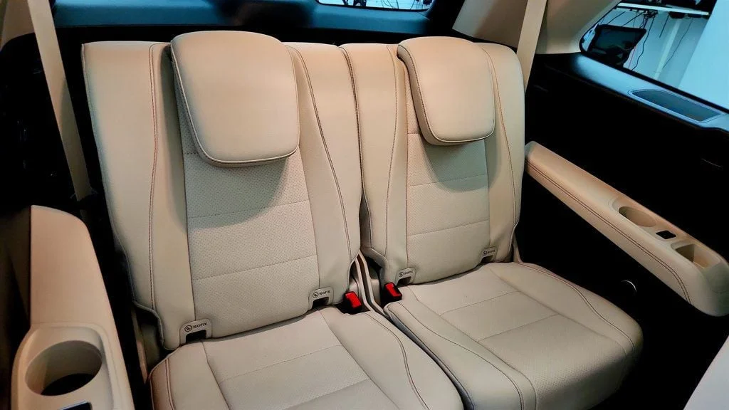 Used 2022 Polar White Mercedes-Benz GLS 450 4MATIC® SUV w/ Warmth & Comfort Pkg & Panorama Roof image 23
