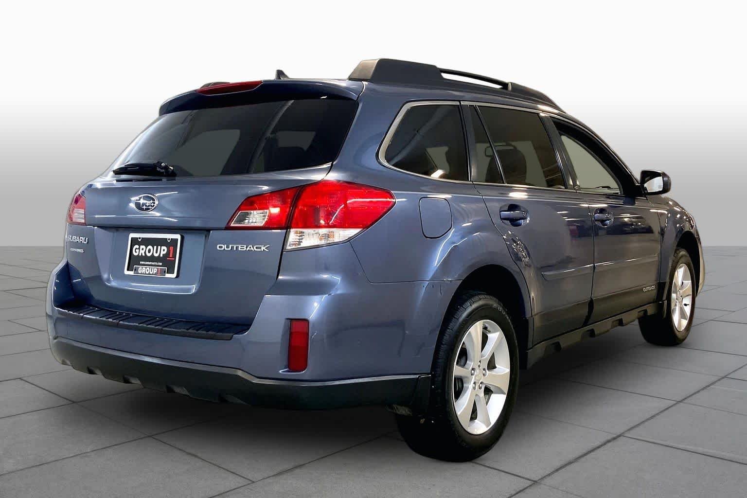 Used 2014 Twilight Blue Metallic Subaru 2.5i Limited image 12
