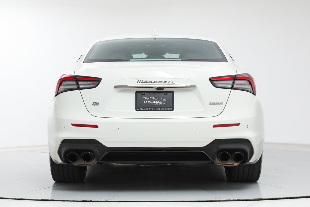 Used 2023 White Maserati Modena image 4