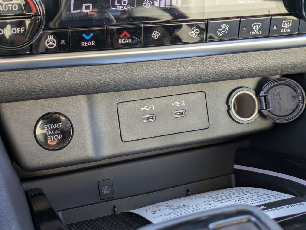 2025 Nissan Rogue SL - Photo 28