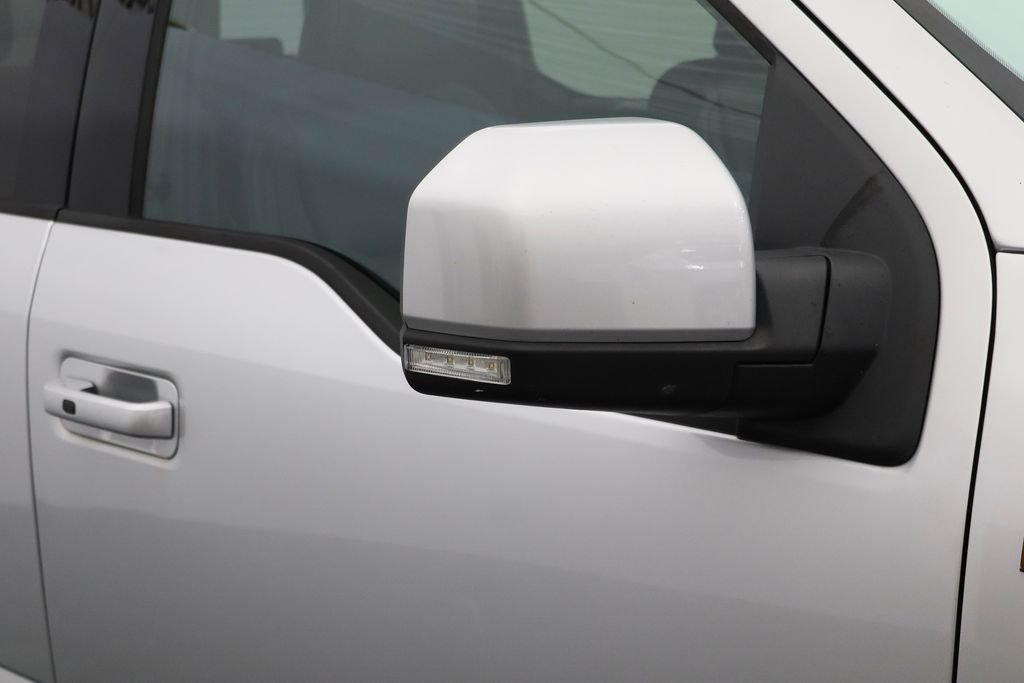 Used 2017 Silver Ford Lariat image 11