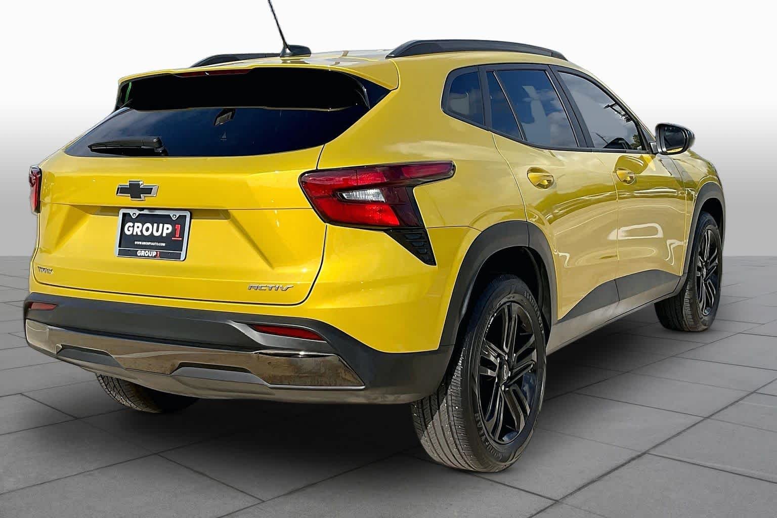 Used 2025 Nitro Yellow Metallic Chevrolet ACTIV image 13
