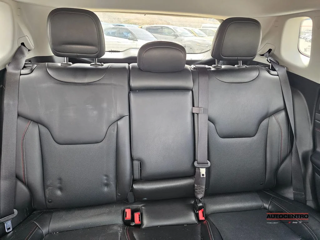 Used 2022 Sting-Gray Clear Coat Jeep  image 3