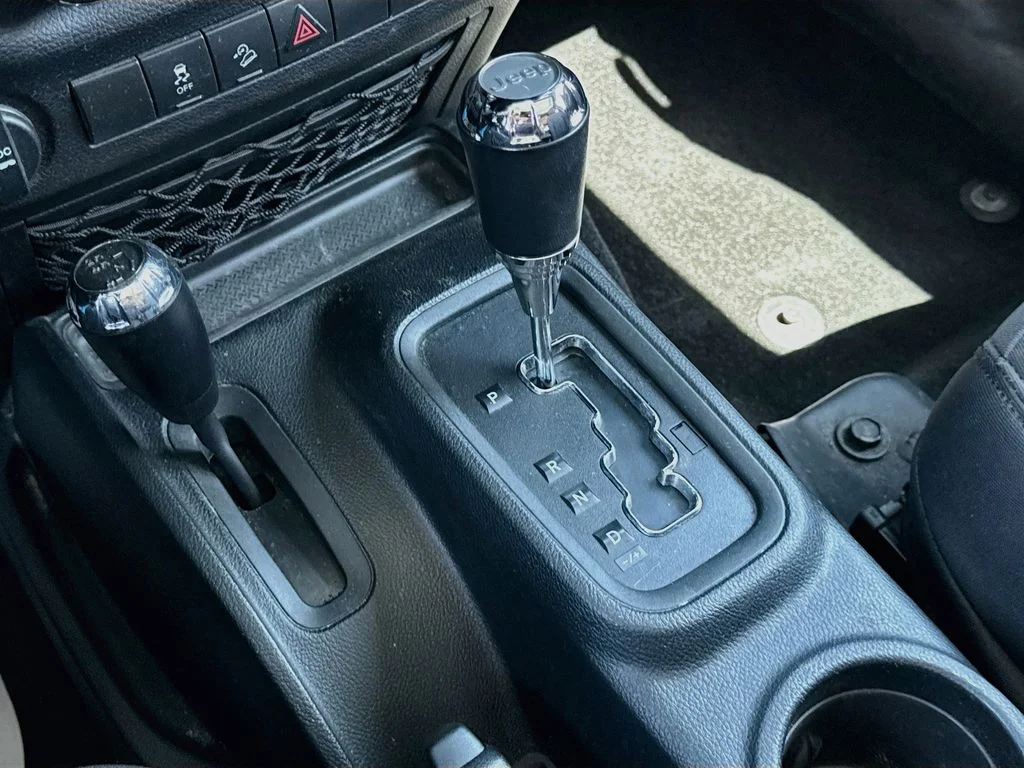 Used 2018 Blue Jeep Unlimited Sport image 18