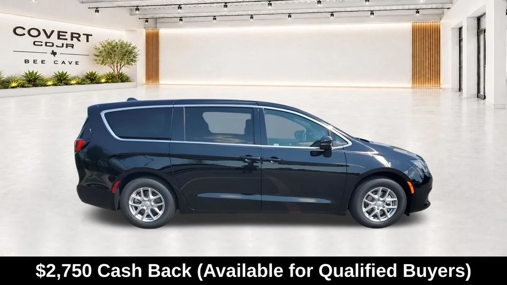 2026 Chrysler Voyager LX - Photo 14
