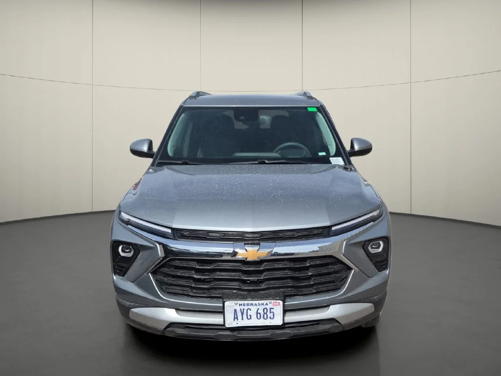 Used 2025 Gray Chevrolet LT image 2