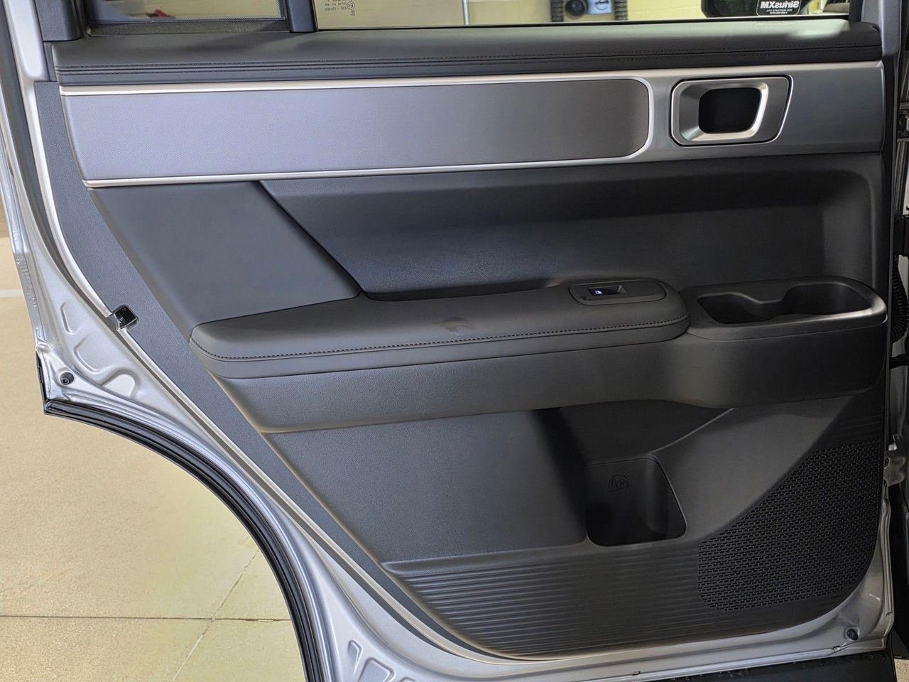 New 2027 Shimmering Silver Hyundai SEL image 13