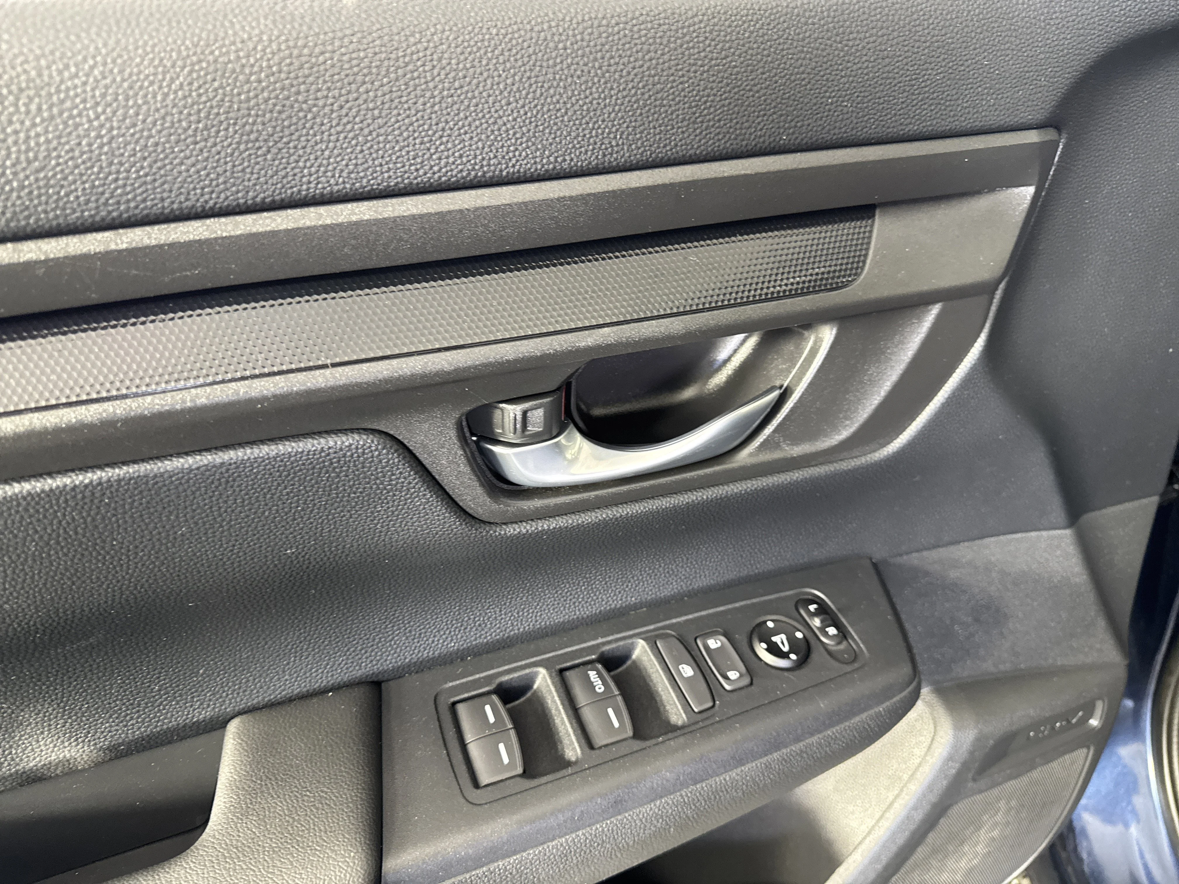 Used 2024 Canyon River Blue Metallic Honda LX image 14