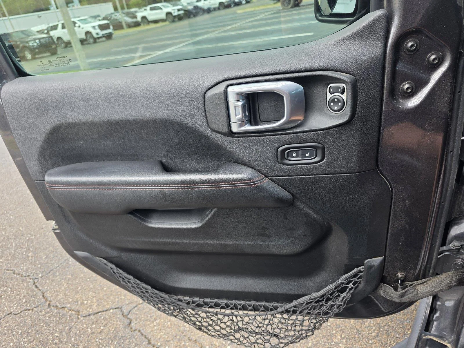 Used 2022 Granite Crystal Metallic Clearcoat Jeep Rubicon image 25