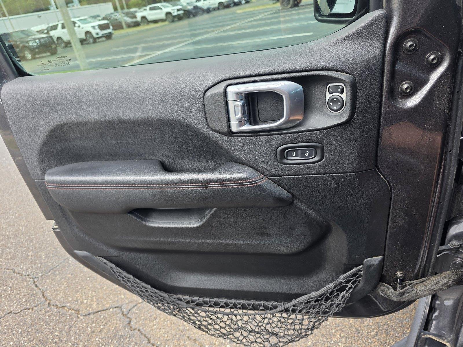 Used 2022 Granite Crystal Metallic Clearcoat Jeep Rubicon image 25