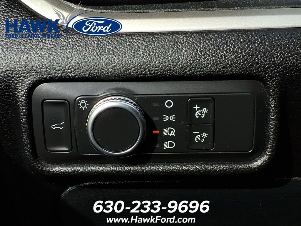 Used 2021 White Ford XLT image 17