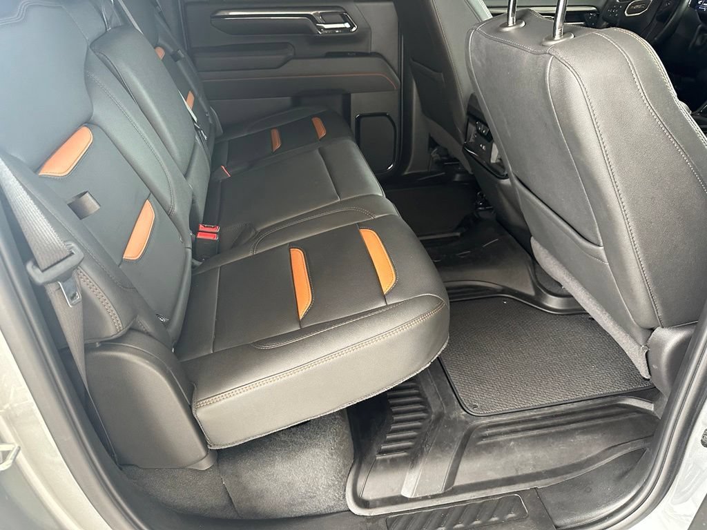Used 2025 Sterling Metallic GMC AT4 image 36