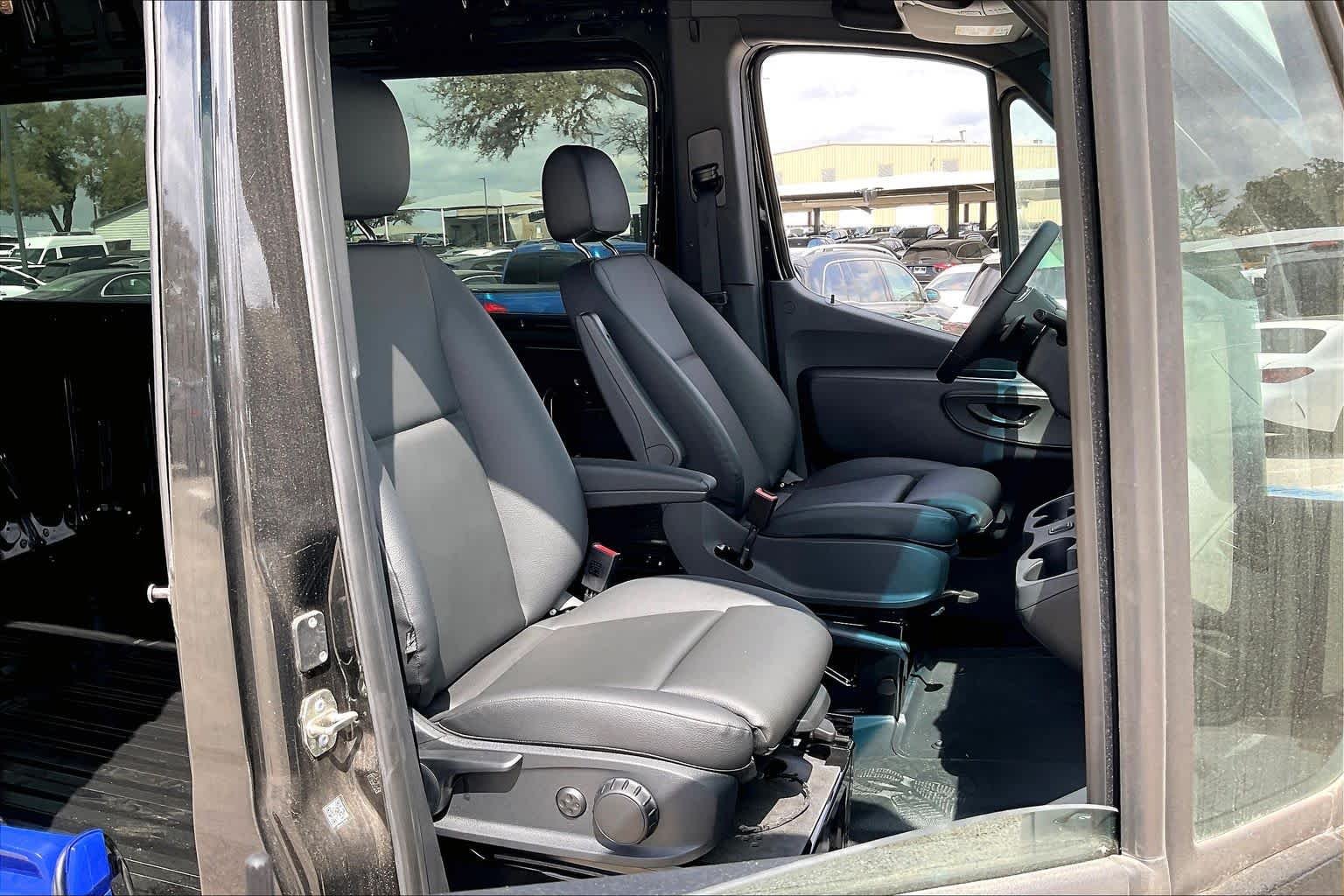 2024 Mercedes-Benz Sprinter Cargo Van Base - Photo 8