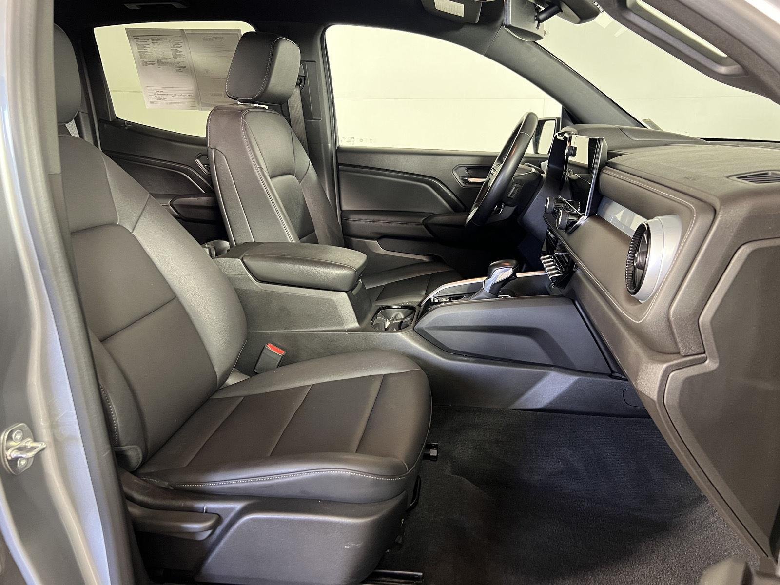 Used 2023 Sterling Gray Metallic Chevrolet 4WD LT image 21