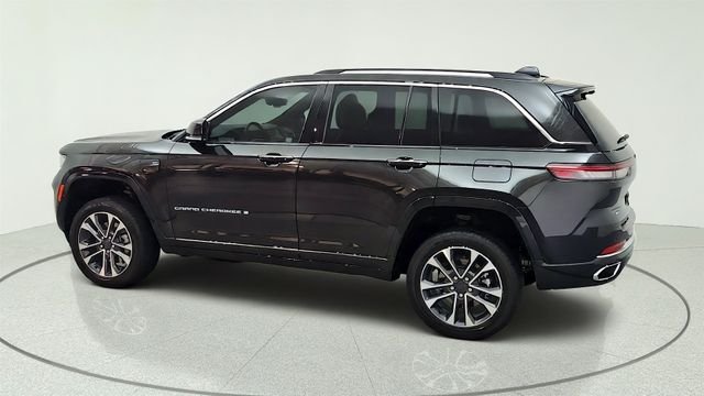 Used 2023 Brown Jeep Overland 4xe image 8
