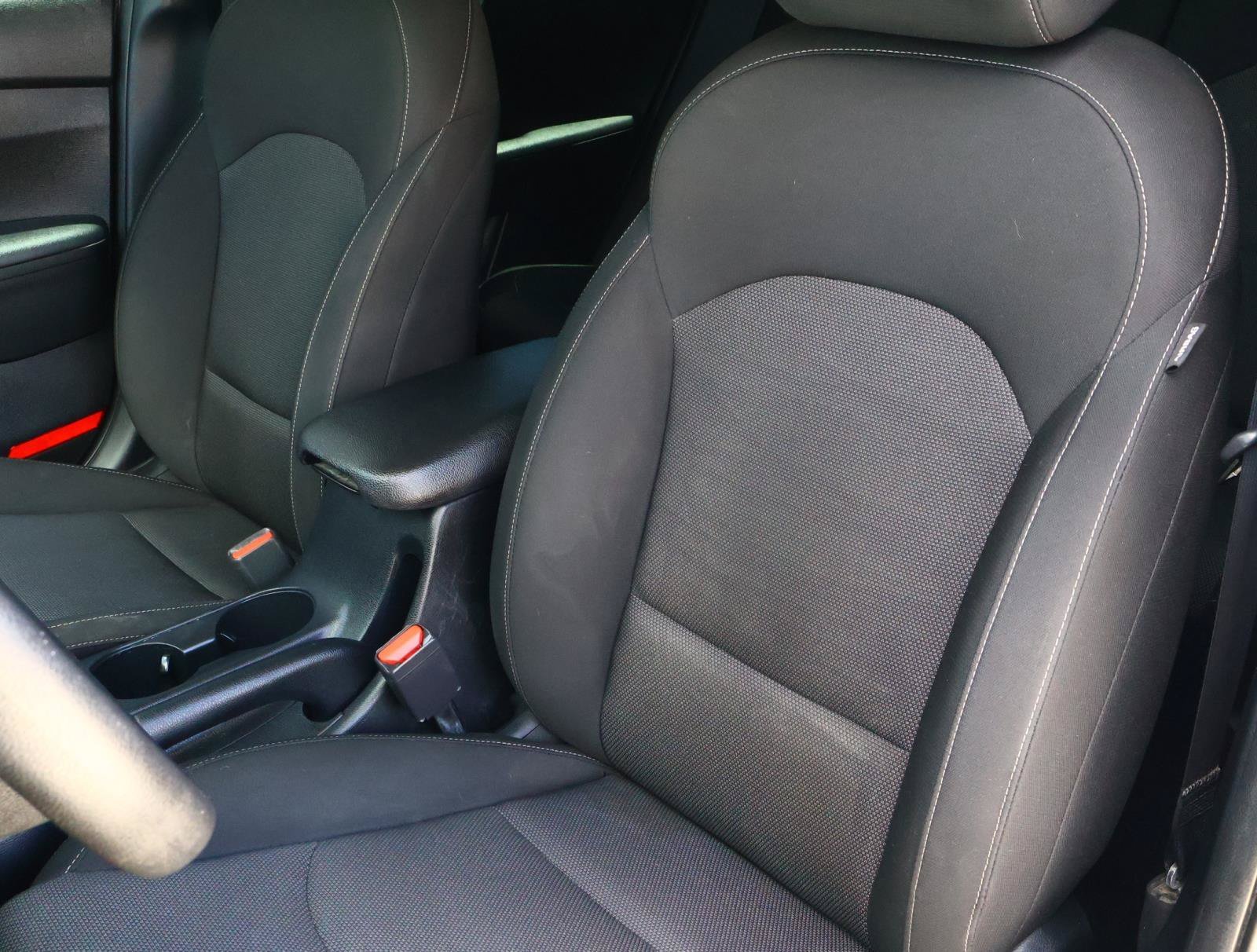 2024 Kia Forte LXS - Photo 11