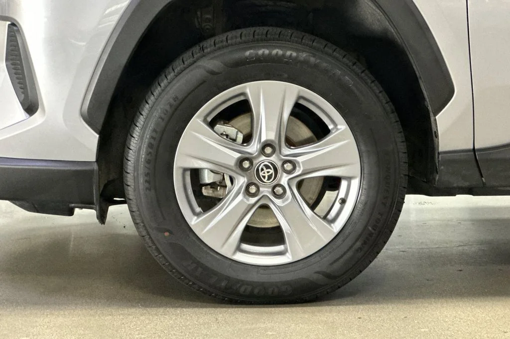 Certified Used 2025 Silver Toyota XLE image 26