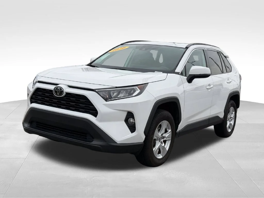 Used 2020 White Toyota XLE image 1