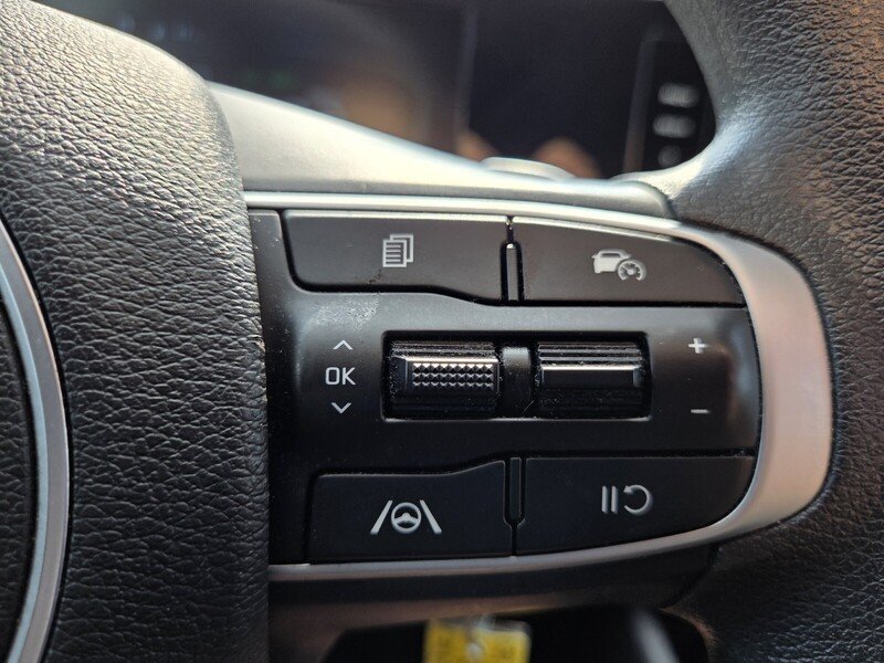 Used 2023 Black Kia LX image 14