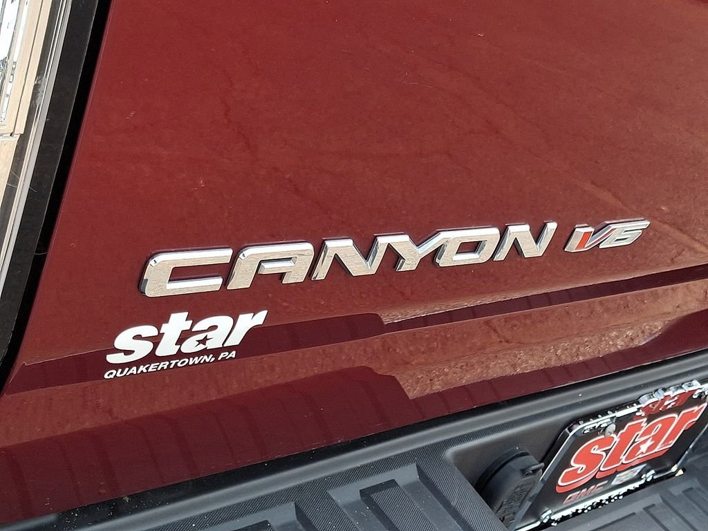 Used 2019 RED QUARTZ TINTCOAT GMC 4WD SLE image 29