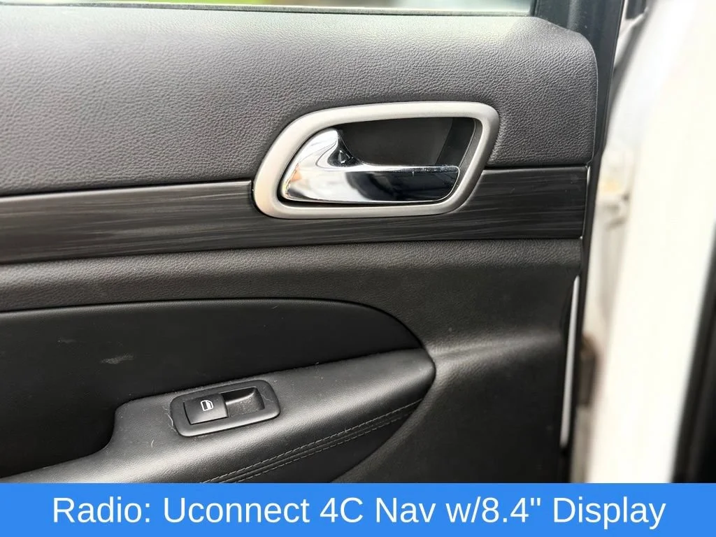 Used 2019 White Jeep Laredo E 4x4 image 23