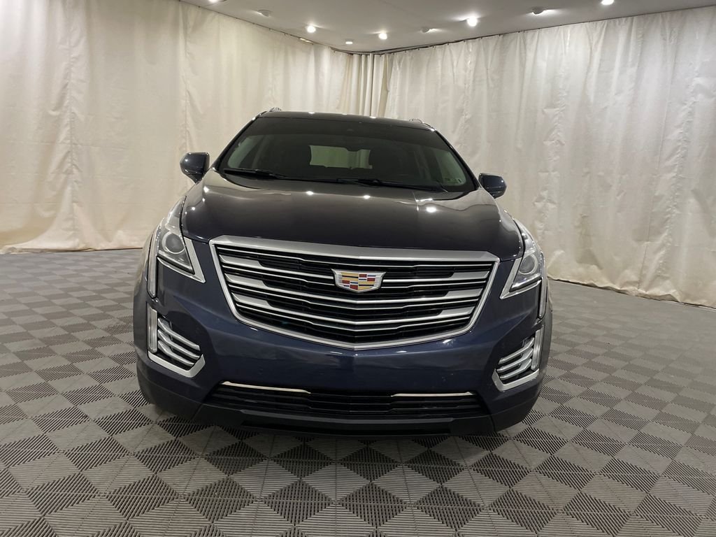 Used 2018 Cadillac XT5 Luxury with VIN 1GYKNDRS3JZ183732 for sale in Clarksburg, WV