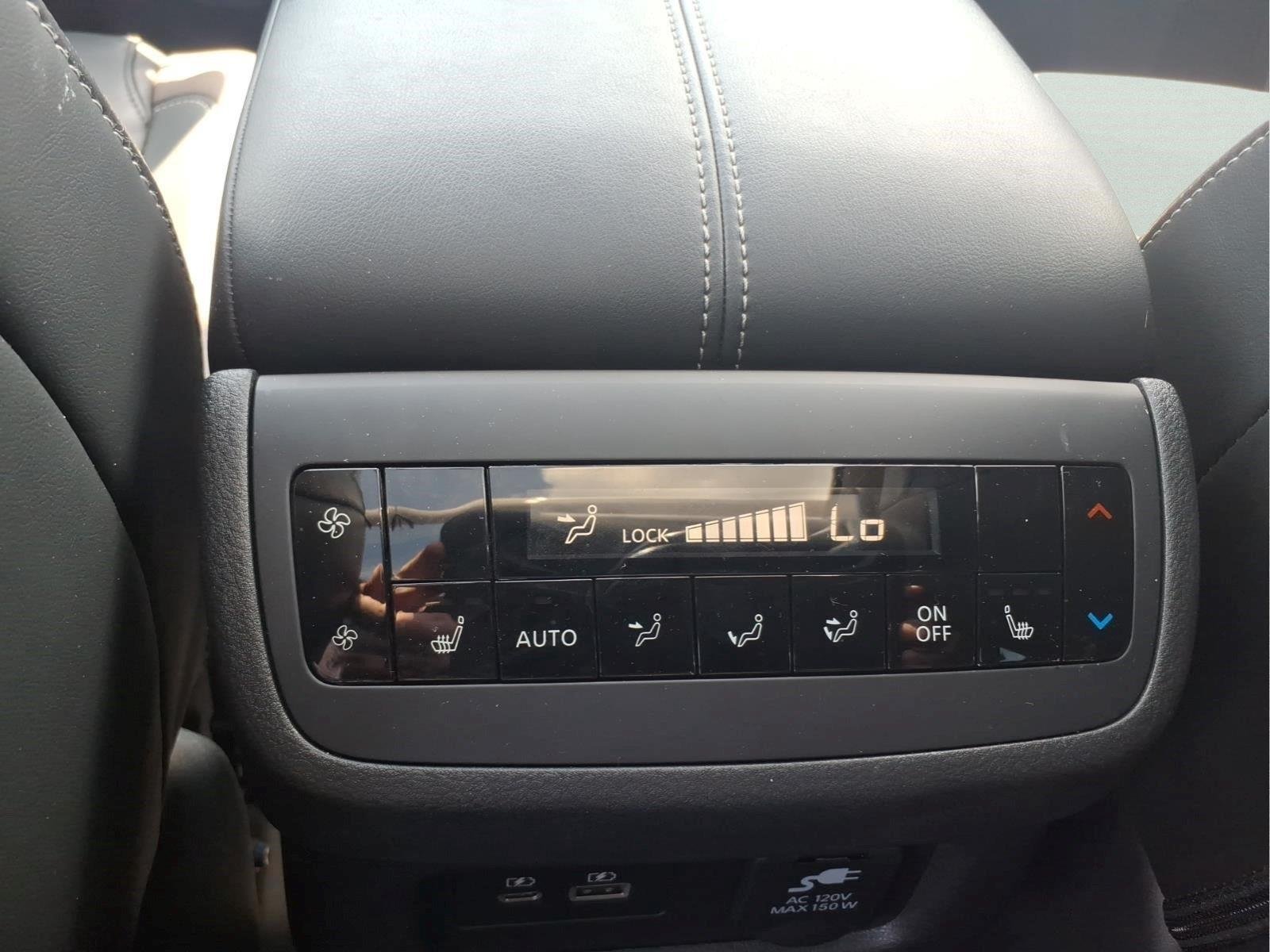 Used 2025 Scarlet Ember Tintcoat Nissan Platinum image 13