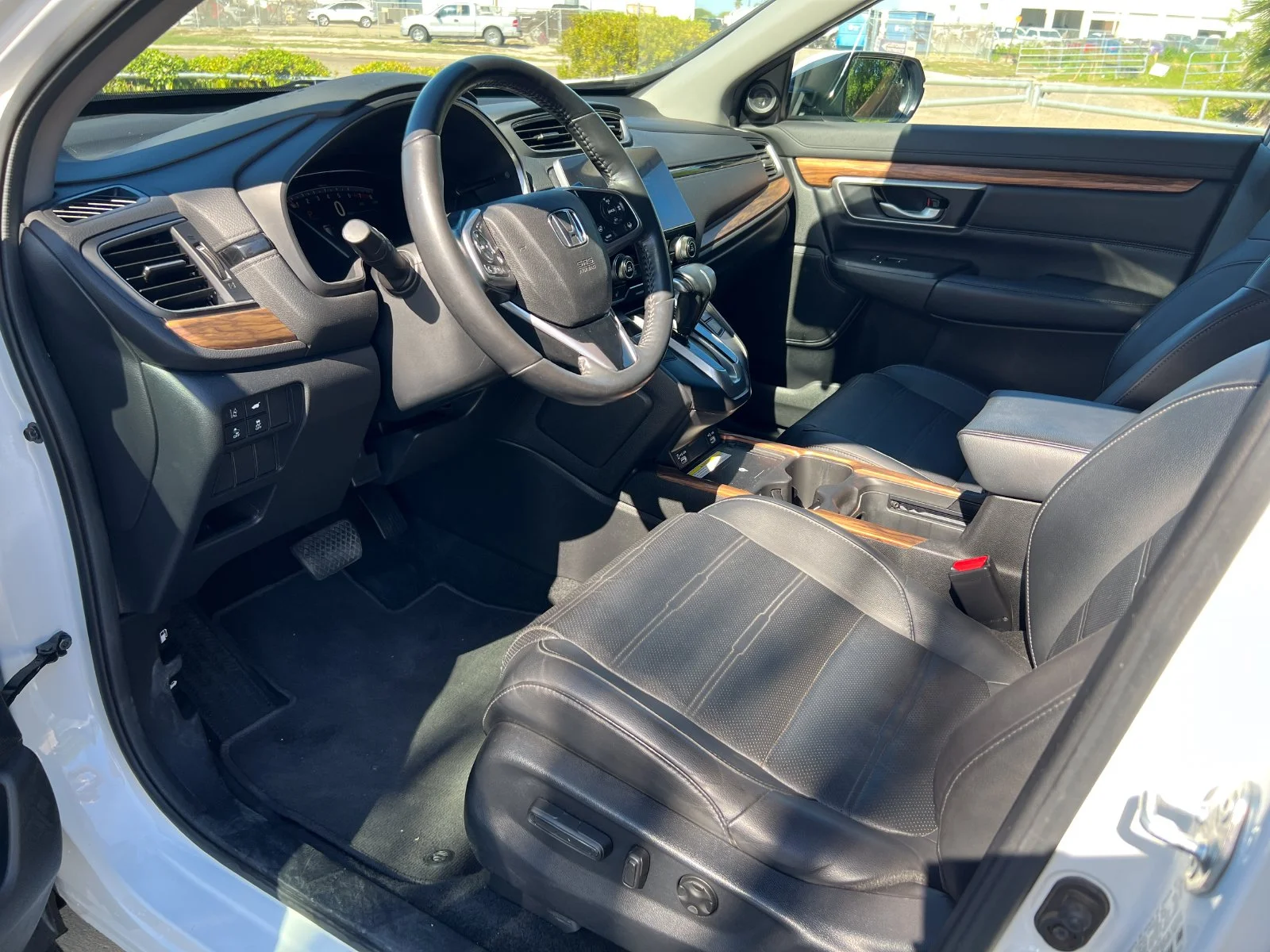 Used 2022  Honda Touring image 17